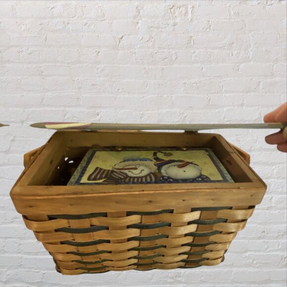 NEW CHRISTMAS BASKETS -- Nested Baskets, Snowmen, Wicker, Pressboard Lid, Set-2 - Picture 16 of 16